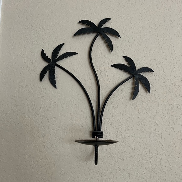 Set of 2 black metal palm tree candle holder wall decor - Picture 4 of 10